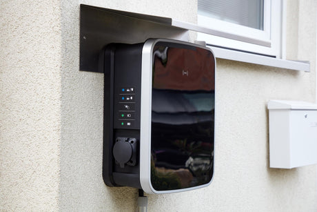 black outdoor smart plug 