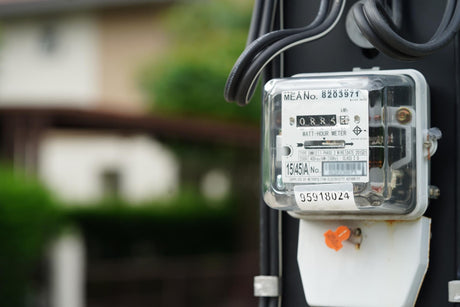 Electric measuring power meter for energy cost at home and office
