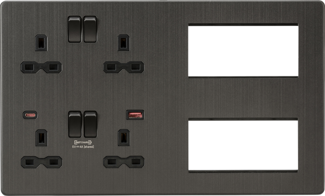 Knightsbridge Multimedia Combo Plate with Dual USB Ports