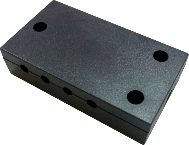 ML Accessories 12/24V DC 8-Way PVC Splitter